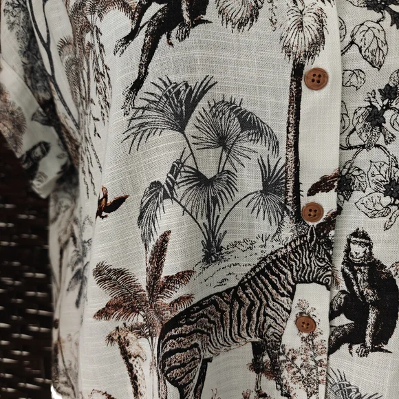 Women's Safari Print Button Down Shirt - Picture 2 of 8